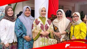Tampil Memukau, Ketua Dekranasda Rozalina A. Mahyanto Angkat Potensi Lokal Sinjai 2 PUNGGAWANEWS.COM 20250523 212216 0000 | PUNGGAWA NEWS