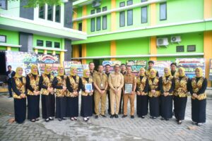 Sekda Sinjai Pimpin Apel Akbar HUT ke 43 RSUD Sinjai 2 | PUNGGAWA NEWS