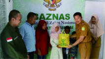 Baznas Sinjai Gandeng Disdik Salurkan Bantuan Pendidikan untuk Siswa Kurang Mampu
