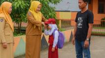 Gerakan Ayah Teladan Indonesia Sukses Digelar di Hari Pertama Sekolah Kabupaten Sinjai | PUNGGAWA NEWS