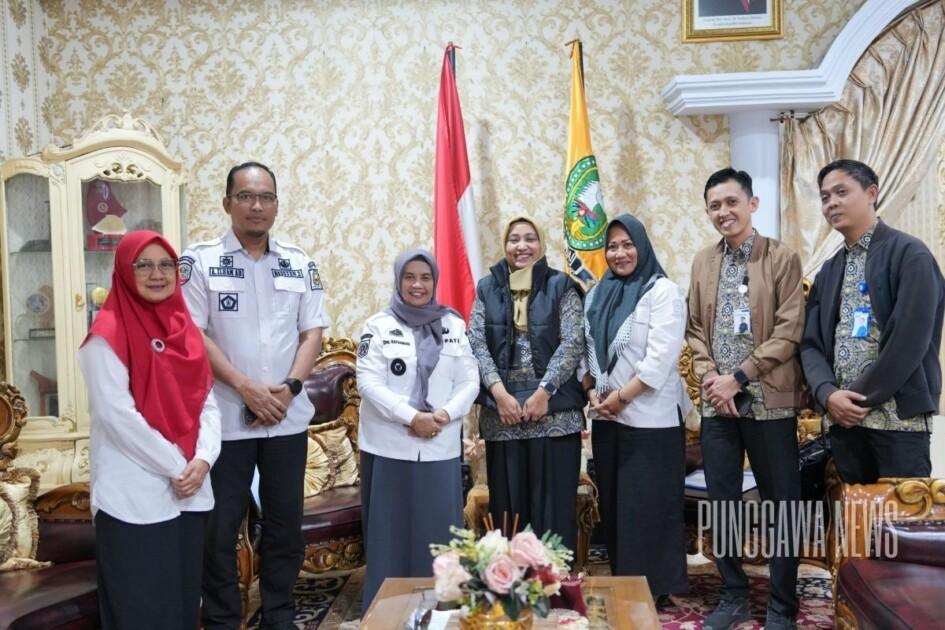 Bupati Sinjai Terima Laporan Capaian JKN 97,71% dari BPJS Kesehatan Cabang Watampone 1 PUNGGAWA NEWS IMAGE 2 1 | PUNGGAWA NEWS