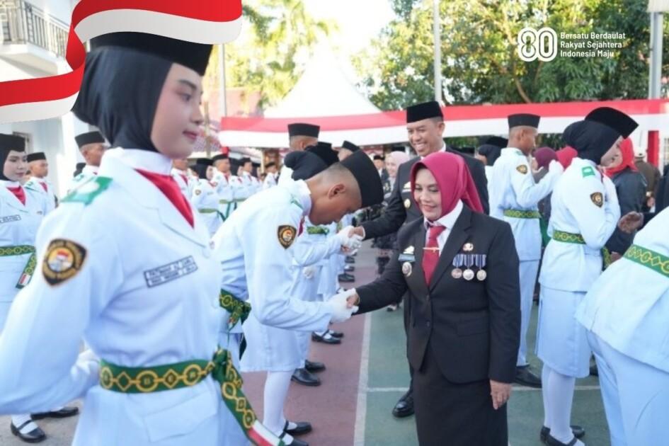 70 Siswa SMA Dikukuhkan sebagai Paskibra Kabupaten Sinjai 2025 oleh Bupati Sinjai 1 PUNGGAWA NEWS IMAGE 20250816 212601 0000 | PUNGGAWA NEWS