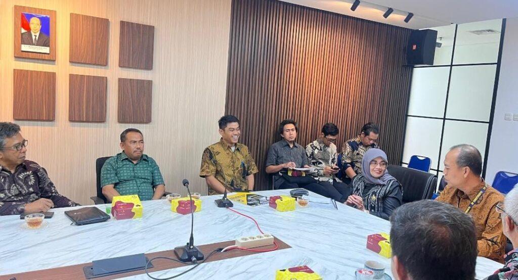 Bupati Ratnawati Temui Dirjen SDA PUPR, Bahas Infrastruktur Vital Sungai Tangka 2 1000652133 | PUNGGAWA NEWS