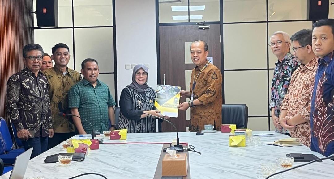 Bupati Ratnawati Temui Dirjen SDA PUPR, Bahas Infrastruktur Vital Sungai Tangka 1 IMG 20250920 WA0002 | PUNGGAWA NEWS