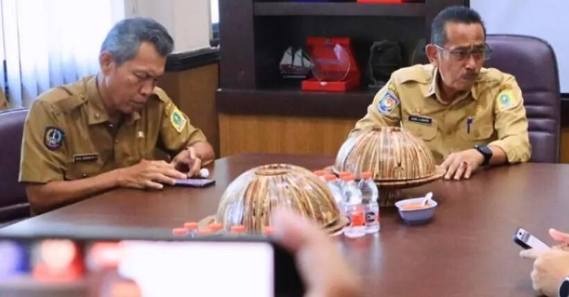 Kadis Kesehatan Sinjai Hadiri Rapat Pengawasan MBG, Tegaskan Pentingnya Higienitas Pangan 1 IMG 20250930 202301 | PUNGGAWA NEWS
