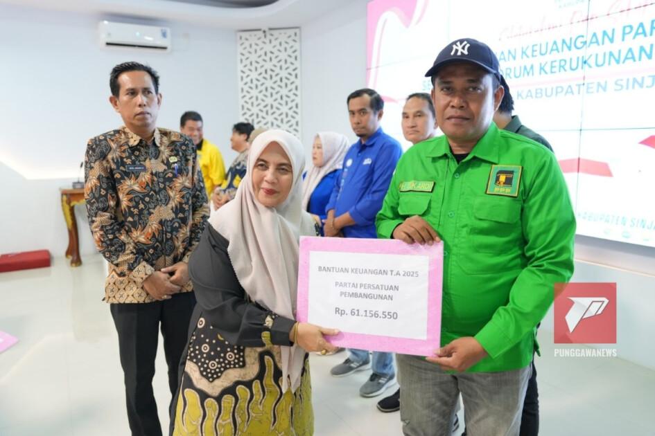 Pemkab Sinjai Salurkan Bantuan Keuangan untuk Partai Politik dan FKUB 1 PUNGGAWA NEWS IMAGE 19 | PUNGGAWA NEWS