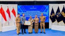 Pemkab Sinjai Terima Penghargaan Kemenkumham atas Dukungan Pembentukan Pos Bantuan Hukum 8 WhatsApp Image 2025 10 06 at 15.53.22 | PUNGGAWA NEWS