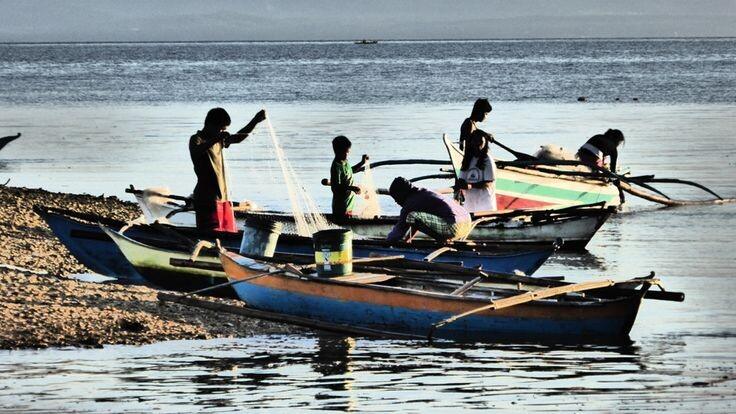 Dr. Ridha Alamsyah: Ekonomi Biru, Mesin Pertumbuhan Baru Indonesia Menuju Poros Maritim Dunia 3 download | PUNGGAWA NEWS