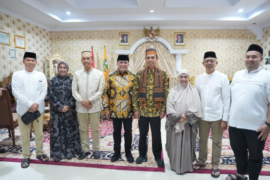 Safari Dakwah UAS Disambut Antusias Ribuan Jemaah di Sinjai 2 1001322900 | PUNGGAWA NEWS